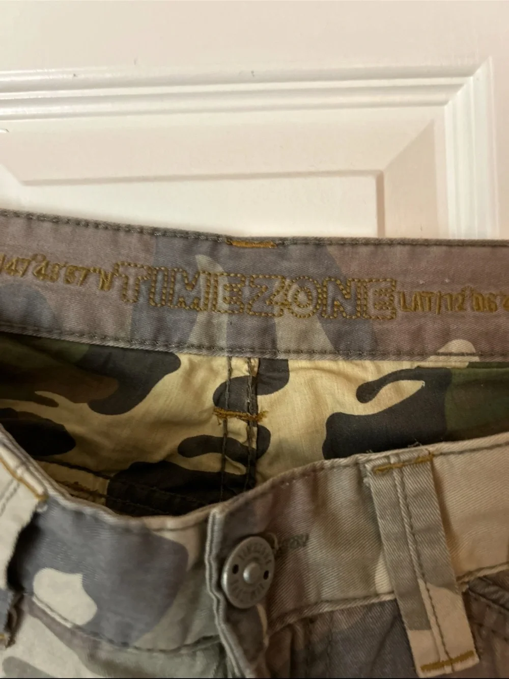 Camouflage Cargo Shorts with Floral Embroidery